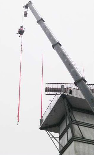 湖南空管分局加強禹雨季節(jié)雷達(dá)防雷保障